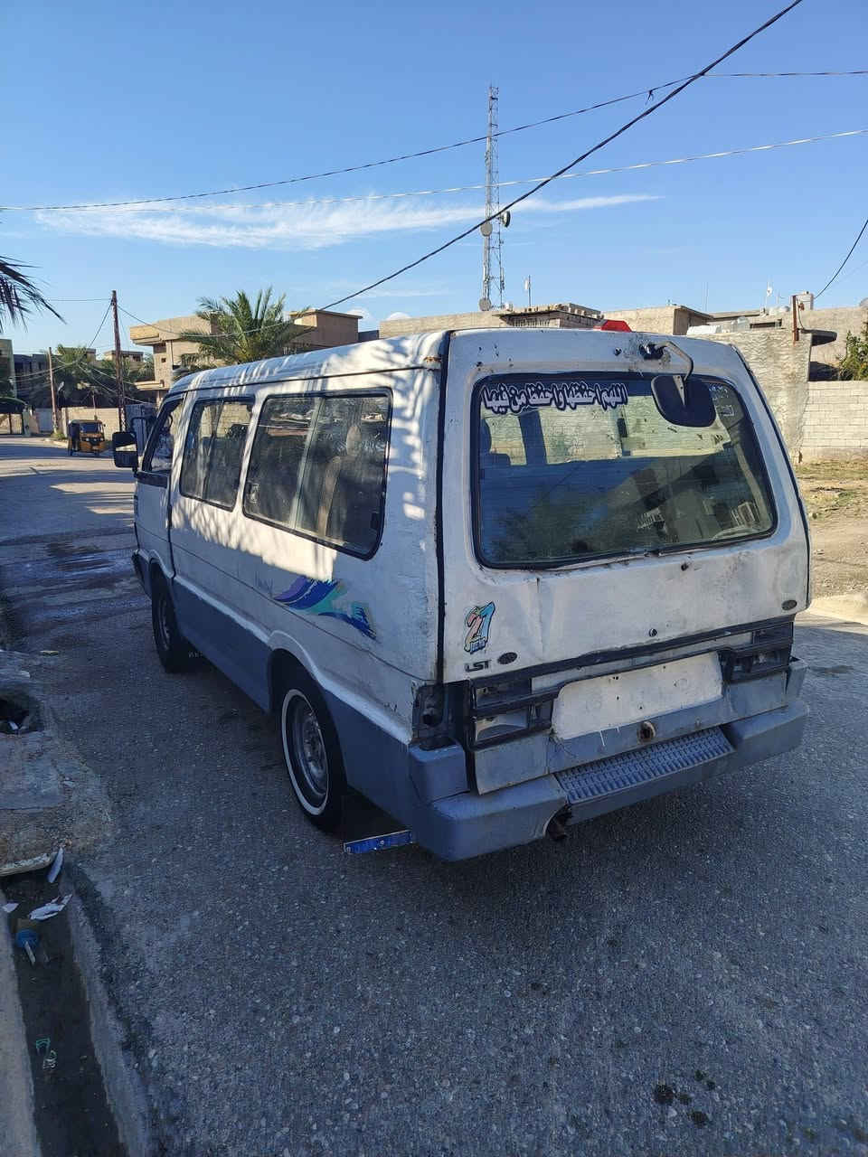 كيا بستا موديل 1995
رقم بغداد
محرك بي خيط بخار
ما داخله هيئة
دواخل نضيفه 
باقي خير من الله 
مرور ١٥٠ الف
إذا اكو مراوس اسيا هم ترهم 
السعر ٢٠ وبيه مجال
***********
