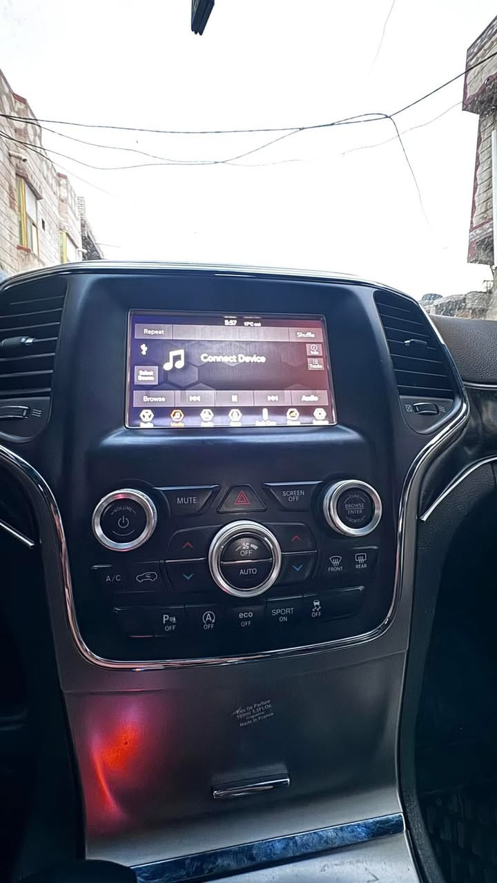 جيب لاربدو 2018 وارد امريكي
جيب لاريدو 2018 رقم بغداد باسمي ثاني يوم مداور

للبيع بجم كبس ايرباك سليم حادثها منزلة للبيع مكاني ديوانية المركز
تفاصيل اكثر الاتصال على الرقم

مكلف بالنشر

0773 361 2330
