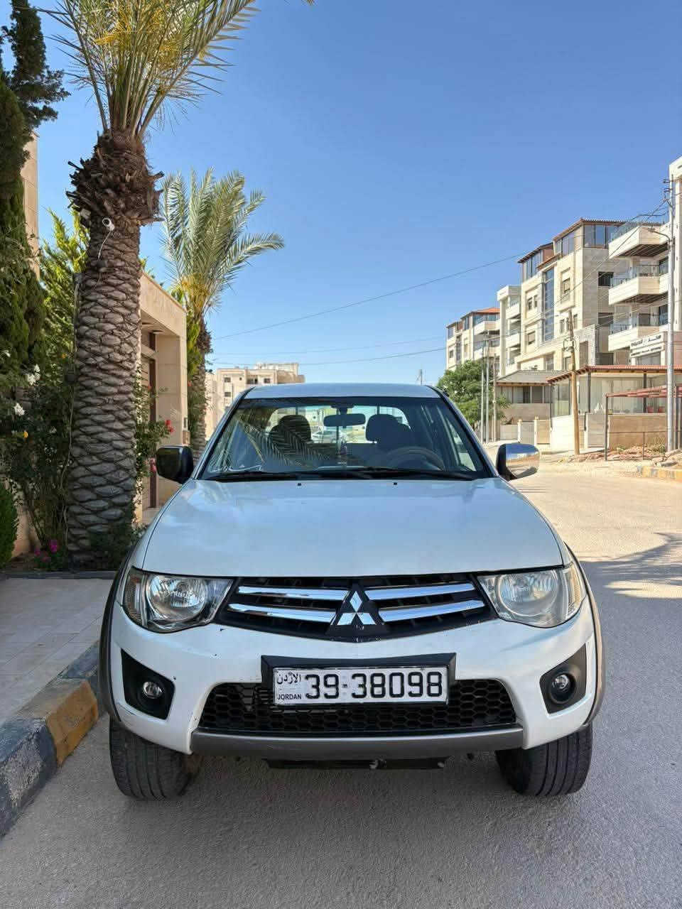 ميتسوبيشي L200 
للاستفسار 0791447679
موديل 2015
فحص كامل 7 جيد 
دهان الشركة وخط الشركة
كوشوك جديد 
ترخيص سنه كامله
دواخل الشركة ولا خدش 
ماتور 2500 تيربو ع الفحص 60%
البكب بحالة الوكاله 
الله يبارك ل صاحب النصيب 
للأستفسار : 0791447679


**إذا كنت صاحب هذا الإعلان وتريد حذفه لأي سبب، رجاءا أرسل رسالة إلى الدعم الفني**