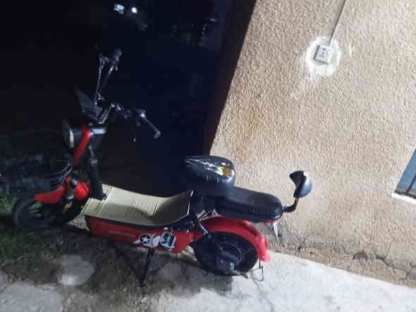 بايسكل شحن حجم 14 للبيع السعر 120 وبي مجال بسيط ثلاث بطاريات جدد وحدة مال شركة مكاني كربلاء الحسينيه منطقه ام عروك  قرب اعدادية المهمين للاتصال ***********
