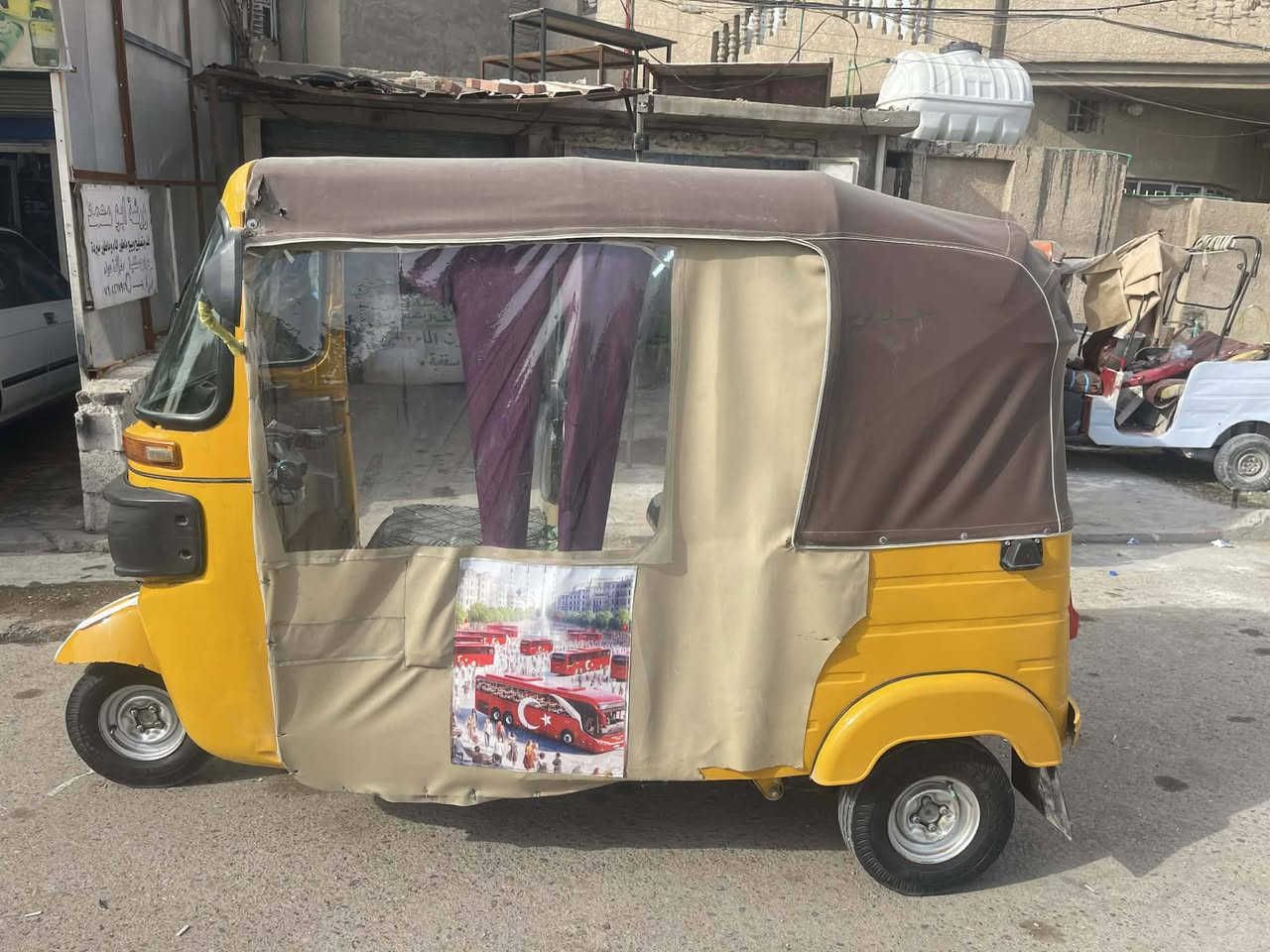 السلام عليكم تكتك للبيع موديل ٢٠١٩ رقم وسنويه مكاني بغداد/جسر ديالى القديم ***********
