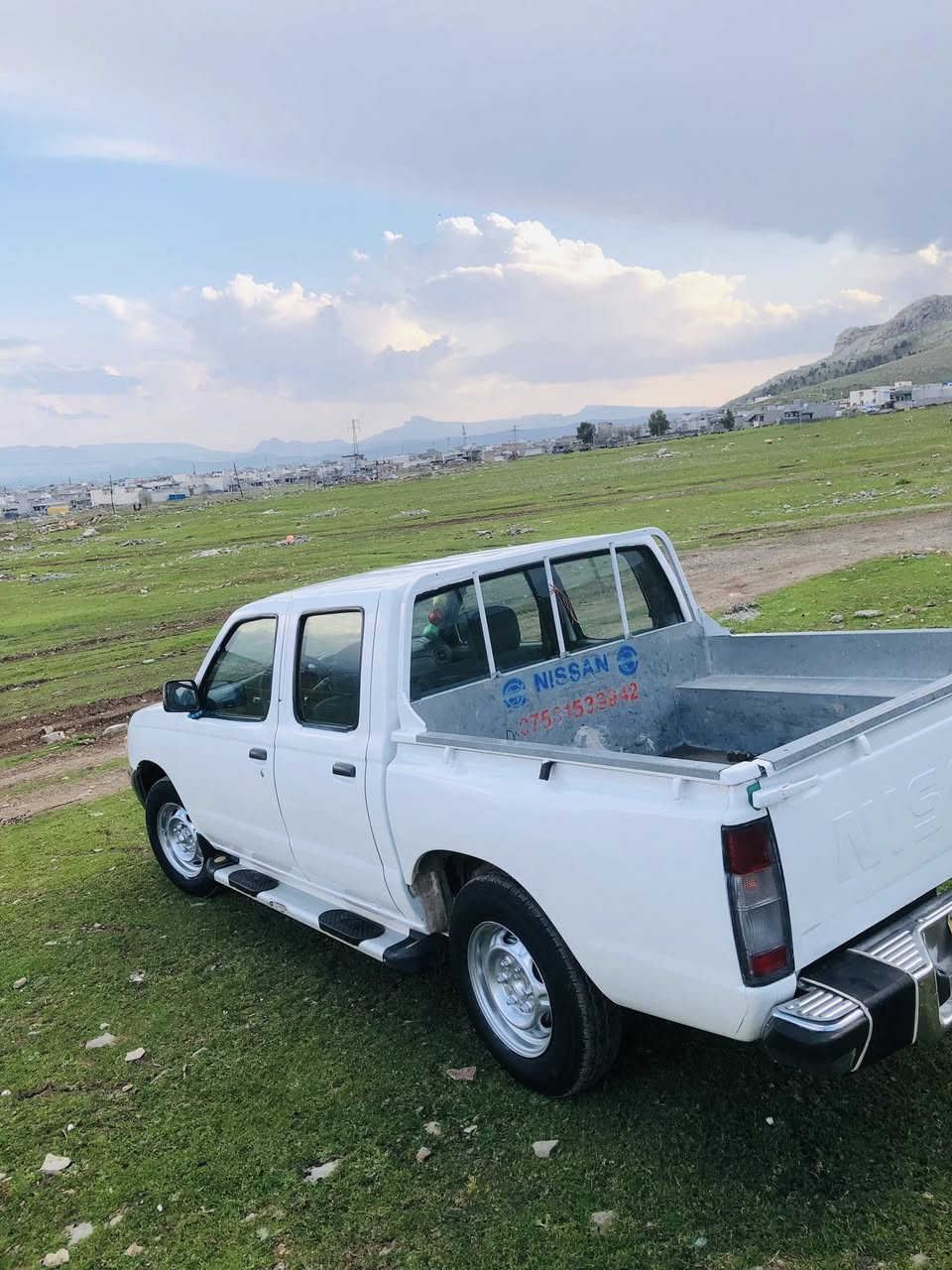 سەرەتا  بەناوی خوای گەورە  .فرۆشتن .فرۆشتن ؟ ئەم گوڵەمان هەیە بۆ فرۆشت .نیسان دەبڵ (٢٠٠٢) ئاڕم پلاسیکی سلیمانی. تەبرید پاوەر بەشەرت .گیڕومەکینەو ئەکسل بەشەرت. تەقەو ڕەقەی نیە ماڵی دۆستە یەک دەسە !!!
بۆزانینی نرخ پەیوەندی بکە
*********** ژ.م
ئەدمینی❤️
