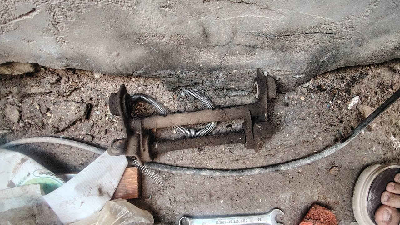 غراض فراشة مكاني حلة شارع ٨٠ رقم ***********
