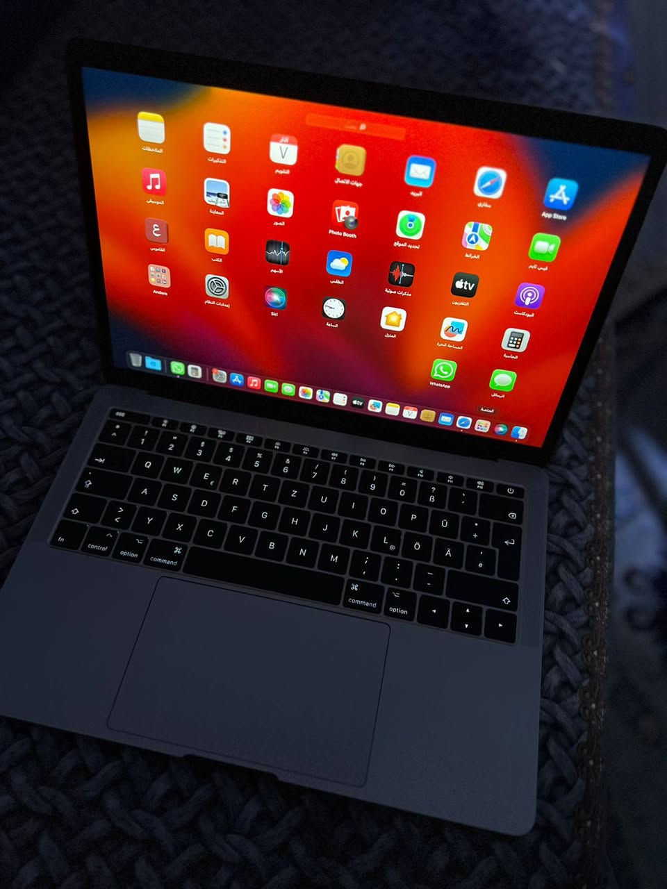 ماك بوك برو 2017 i5 باقي المواصفات بـالصورة جهاز نضيف استعمال خفيف دراسة كامل ملحقات كارتون وشاحنة اصلية للبيع مكاني البصرة الجمهورية ه‍ـ***********
