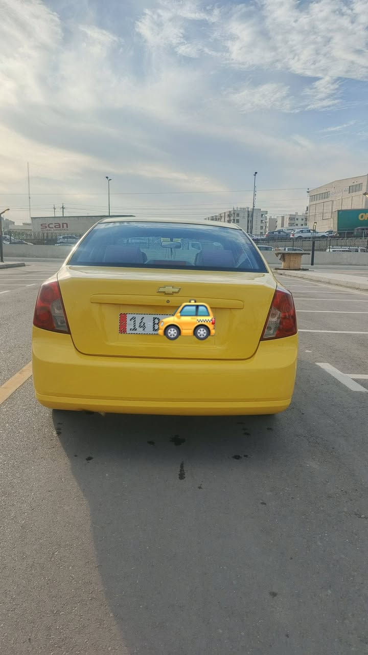 سلام عليكم ورحمة الله وبركاته
اوبترا شركه عامه ٢٠١١ رقم بصرة الدولي الجديد 
شرط التحويل... شرط التحويل
كير جديد مكينه وتبريد خير من الله 
مصبوغه عام بدون اي ضربه قويه 
مكان السياره بغداد الشعب 
***********
السعر ٦٢ وبيها مجال
