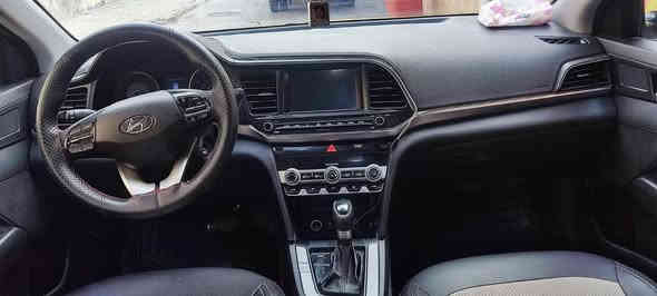 السلام عليكم النترا موديل 2020 وارد امريكي حادثة امامي السيارة باسمي التحويل ثاني يوم ماشية 100 وقابل للزيادة كير at المرغوب كير محرك كشر شوف العيون غرفته كله جديد يشهد الله السيارة جديده بمعنى الكلمه ابيعلك شرط السونار السيارة نص فول السعر 130 وبيها مجال قليل حك الجيه العنوان بغداد -مدينة الصدر هاتف ***********
