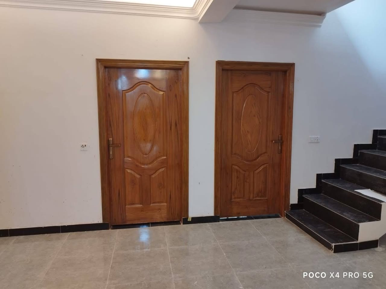 اعلان رقم 767
بيت للبيع 
حي الاحرار خلف المدينه الرياضيه
مساحه 200م
محتويات البيت استقبال
مطبخ صاله غرفتين منام
كراج حديقه
يسلم البيت بعد المكاتبه مباشر
السعر 225 مليون
#عقارات_احمد_للأستثمار_العقاري 
***********
***********
