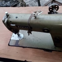 يتوفر مكائن خياطه صناعي اثنين اوفر واثنين تكل. المكان البلديات .077118...