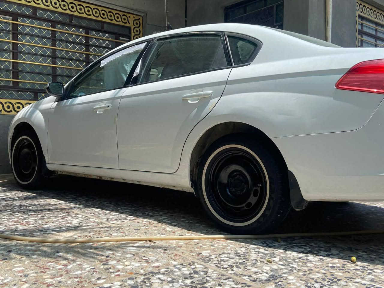 سلام عليكم للبيع برلنس 
مكفوله من الضربه والصبغ والتبديل بيهه بس دواير الجاملغ معمره فقط الباقي سياره كفاله كير محرك تايرات جدد السياره جديده بسمي حلوه السياره نصبتهه حلوه جديده سعرهه 63 وبيهه مجال...... *********** علمآ اني مكلف بل نشر
