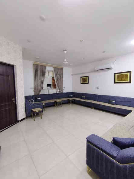 السلام عليكم
بيت للبيع طابقين 
الموقع بالقرب من مستشفى الرازي مجاور 
مسجد احباب المصطفى
 خلف ماركت جيكور
المساحه 240 م طابو صرف
سنه البناء 2023
محتويات 
خمس غرف نوم 
2 غرف طابق ارضي 
3 طابق ثاني سويت داخلي 
اربع حمامات 
ديوانيه 
صاله 
مطبخ 
مناور عدد اثنين 

السعر 320 مليون قابل للتفاوض 
للمزيد من التفاصيل يمكنكم زيارة مكتبنا مكتب العين العقار ع شارع 40 مدخل الصوفيه الثانية 

او الاتصال على الارقام 

***********
***********
***********
