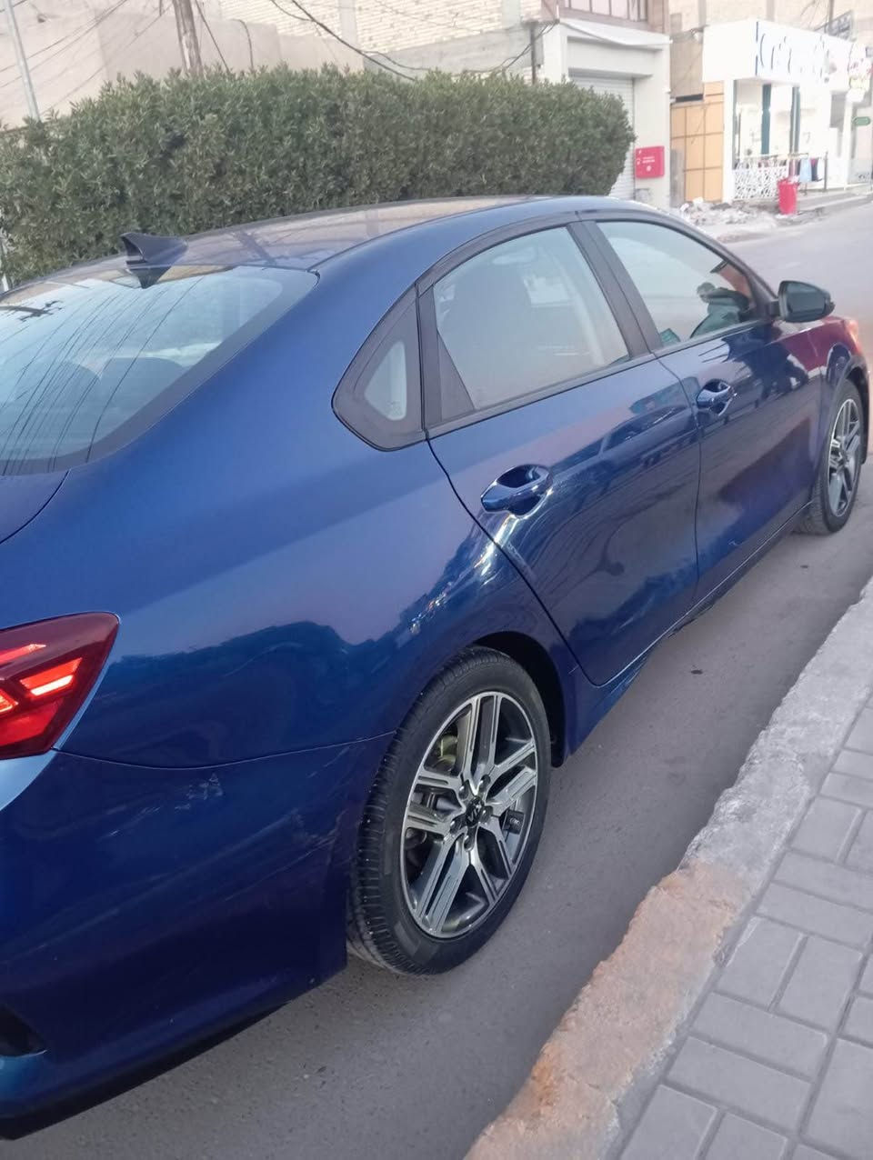 السلام عليكم فورتي 19 رقم بغداد الجديد نص فول ويل كب شاشه ابل كارب بلي تحكم مقود جهتين كامره خلفيه دواره تحديد مسار ثلاث انضمه قياده ايكو وعادي وسبورت سياره جديده بمنعى الكلمه ماشيه 72 بسمي السياره  تحويل ثاني يوم السعر 130 وبيها مجال بيها فقط جاملغ وسونارها موجود *********** Colombo, Sri Lanka
