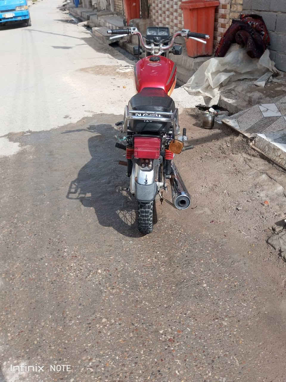 دراجه ايراني اللبيع موديل ٢١مكينه مامفتوحه اورقها جاهزه مكانه الناصريه قضاء الدوايه الشراي يتصل ع هاذه الرقم راعيه لاحد يرسلني مكلف بنشر ***********
