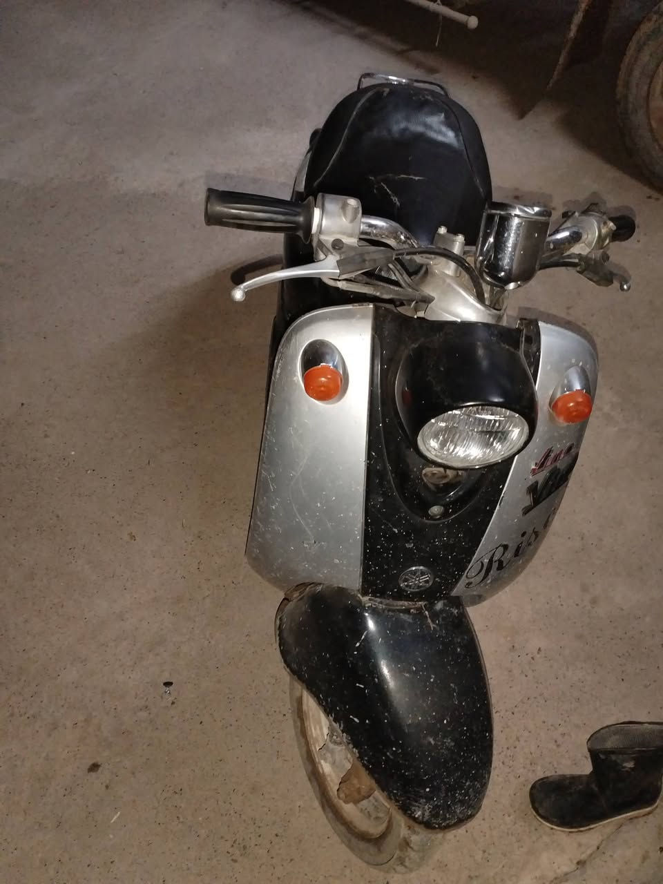 ماطور عبد الحليم للبيع نظيف كل شيء ما ابيه شغال كامل وارمينيه كامله شغاله السعر 300 وبمجال ***********
