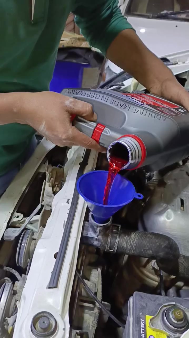 اللهم صل على محمد وال محمد 
السلام عليكم 
 اخوان دائماً انتبه الماي الراديتر 
وان شاء الله كلشي متوفر ماي اصلي راديتر اصلي خطين 
 نفتح ونشد ونبدا الماي الاصلي ترتاح  صيفه كله 

باداره ابو سيف ومحمد أبو فاطمه 

مركز وكماليات كرستال للإنارة ولايتات الورشه الفنيه 
 ادامه عامه منظومه البانزين   بلك مجاول كلشي اصلي  
*********** واتساب 
*********** اتصال
