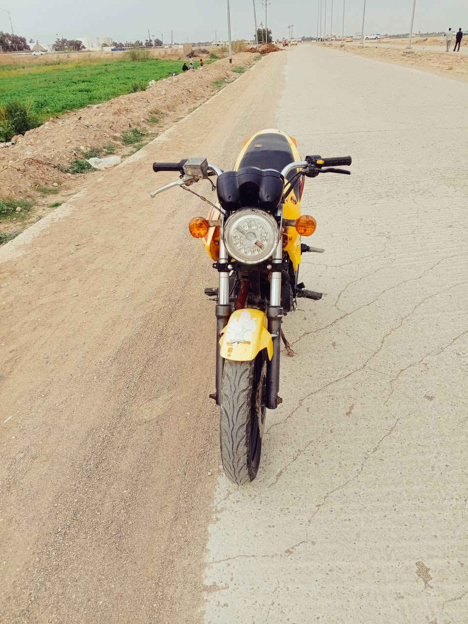 السلام عليكم دايوان للبيع موديل 2012 مجفته جاهزه على اخر حبايه تجي تكلب وتشوف العجبتك تشلع عيوني السعر450وبيها مجال مكانها كوت شارع النفط***********فقط الشراي يتصل
