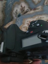أبيع كامرة Nikon D750 أصلية، حالتها زينة ونظيفة مثل ما مبين بالصور، شغ...