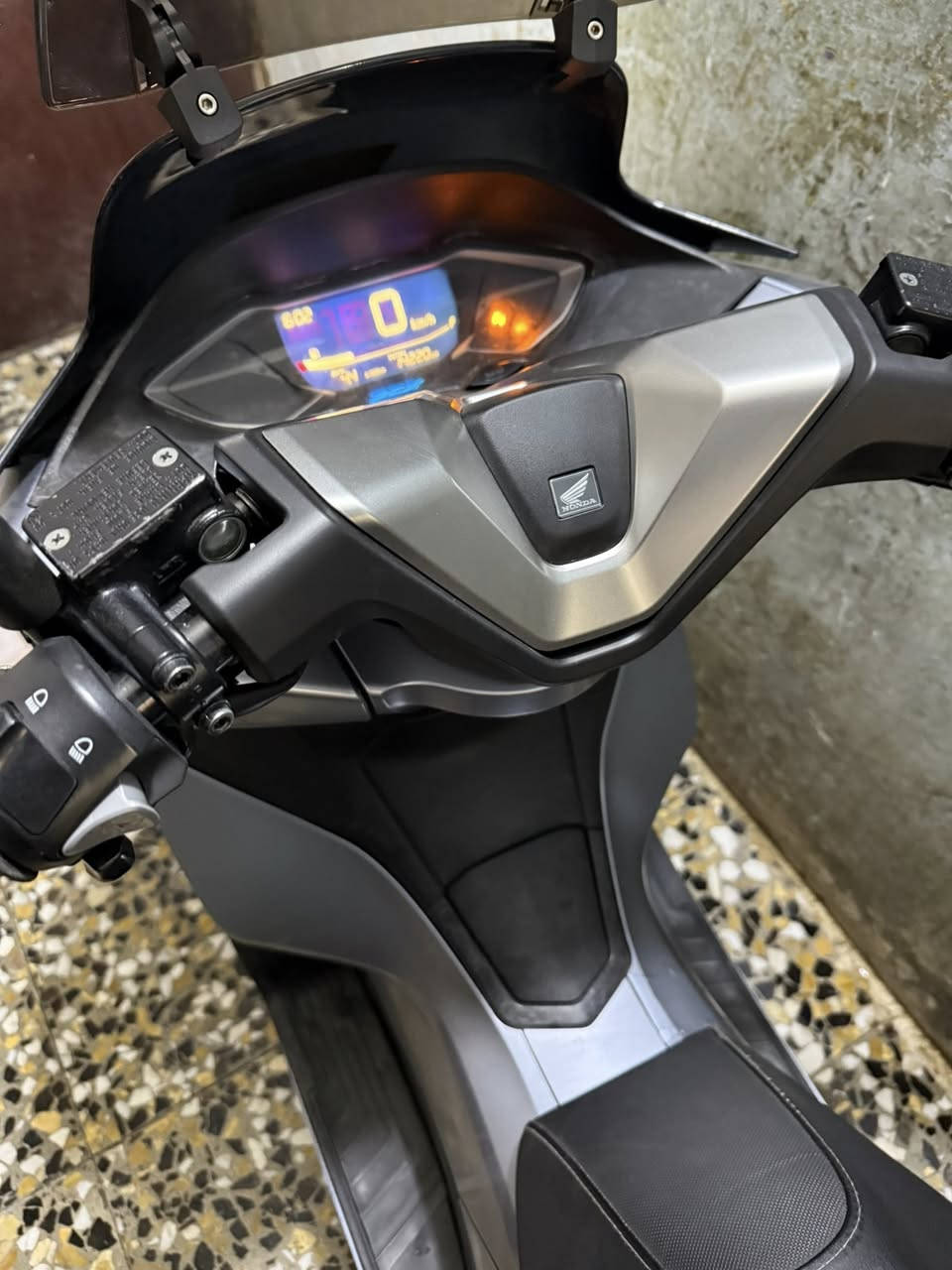 يالله جيل الرابع بصمة مكفولة من كلشي ماشية 16نضام اي بي اس مكفولة من كلشي مزودة بستيرن مال جيل خامس سعرهة 18ورقة قفل بدون عملة مدينه الصدر عنواني سعرهة 18$ورقة قفل***********
