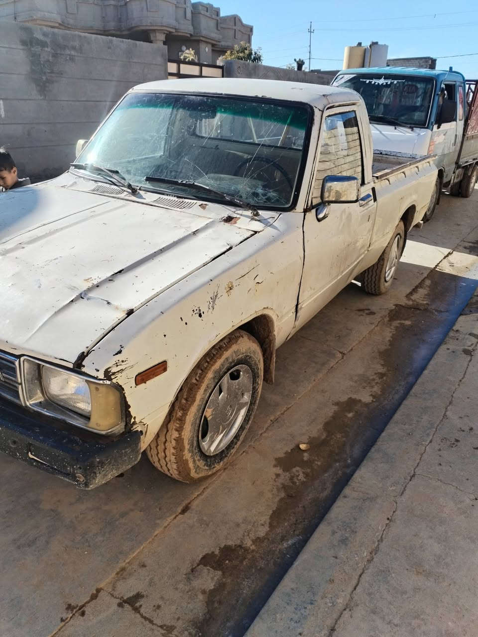 السلام عليكم بيكم 82 للبيع محرك كير اكسن شرط رقم نينوى تريد  وكالة تريد تحويل اي استفسار اتصال ***********
