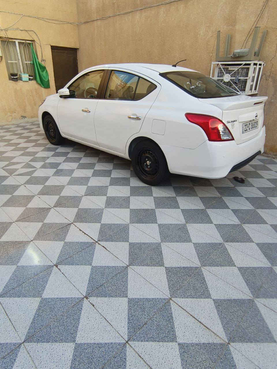 السلام عليكم
نيسان صني مصري موديل 2023 رقم اربيل
اربع جام كهرباء
 اشارة بالمري
حساسات خلفيه
كامرا وشاشه كبيرة
تبريد خلفي 
بيها ضربه جاملغ وبنيد بصفحت السدر 
رضربتهة صطحيه
شديتلهة مال مؤسسه بلاديات  
وبيها بل صندوق الخلفي ضربه بصيطه 
راجعه على رصيف 
مكانها النجف 
لستفسار ***********
السعر 113 وبيها مجال
