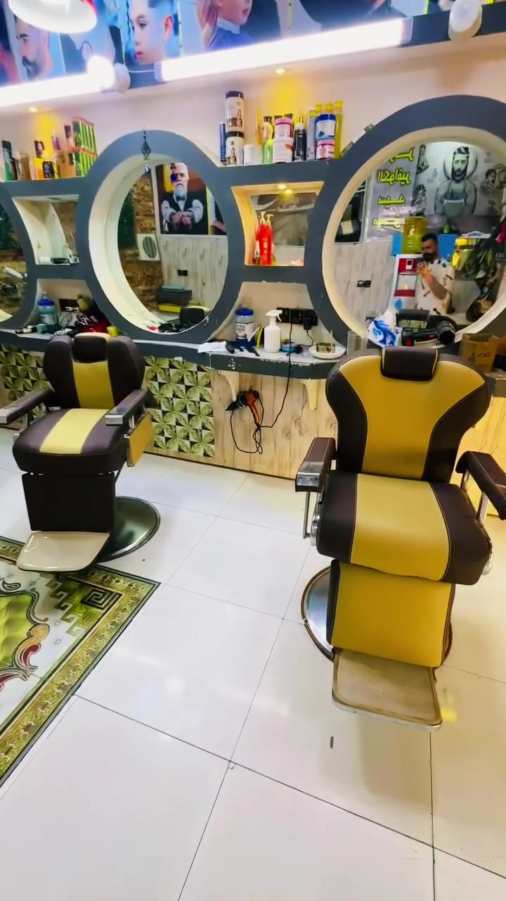 كراسي للبيع وأدوات الحلاقه
بابل 
*********** 
***********
