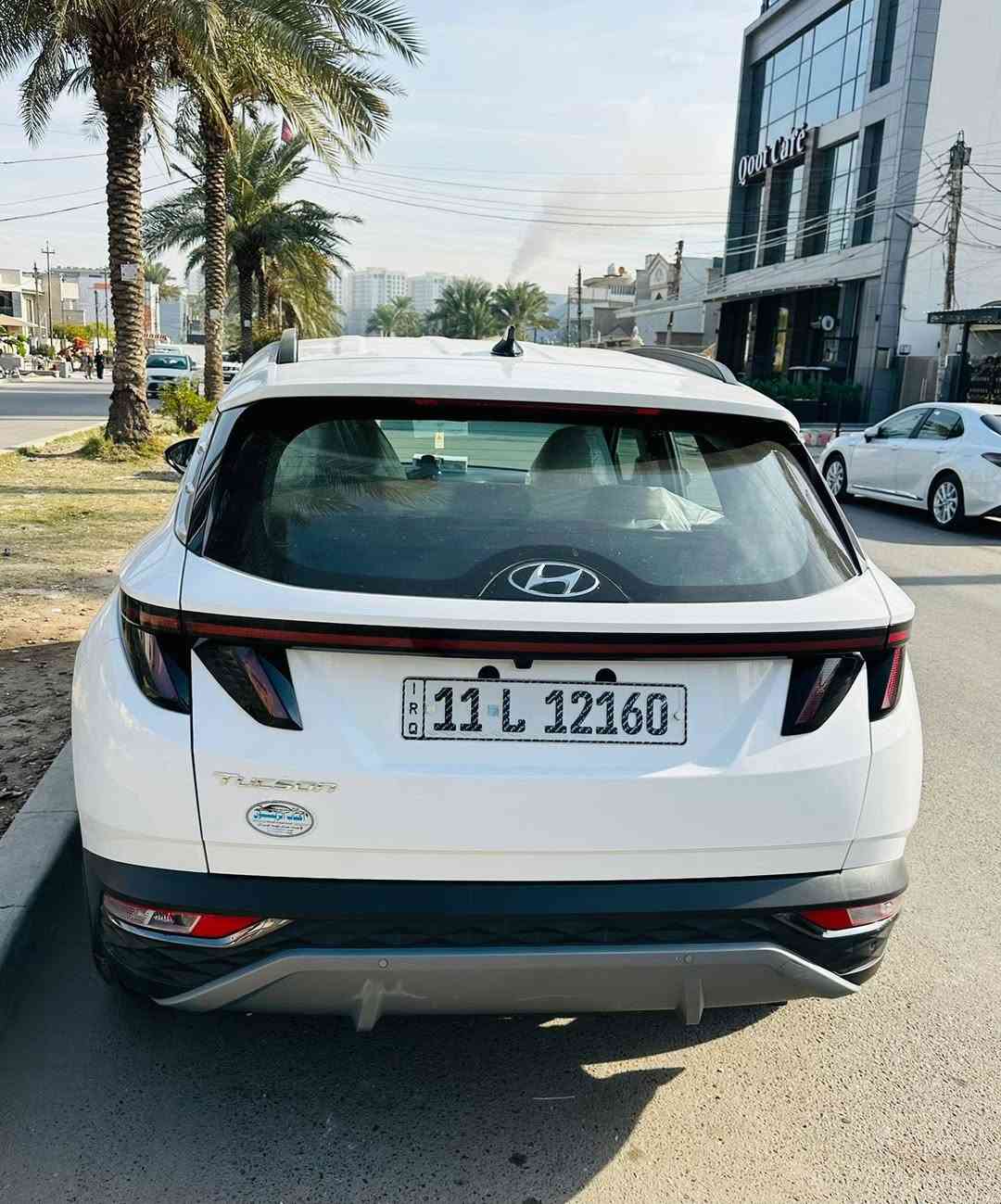 السلام عليكم 
توسان موديل 24 خليجي ماشية 40 
رقم بغداد ب اسمي 
السياره بيهة صبغ جاملغ امامي وحافه البنيد
السياره جاهزه بدون اي نقص 
مكاني بغداد السيدية 
***********
