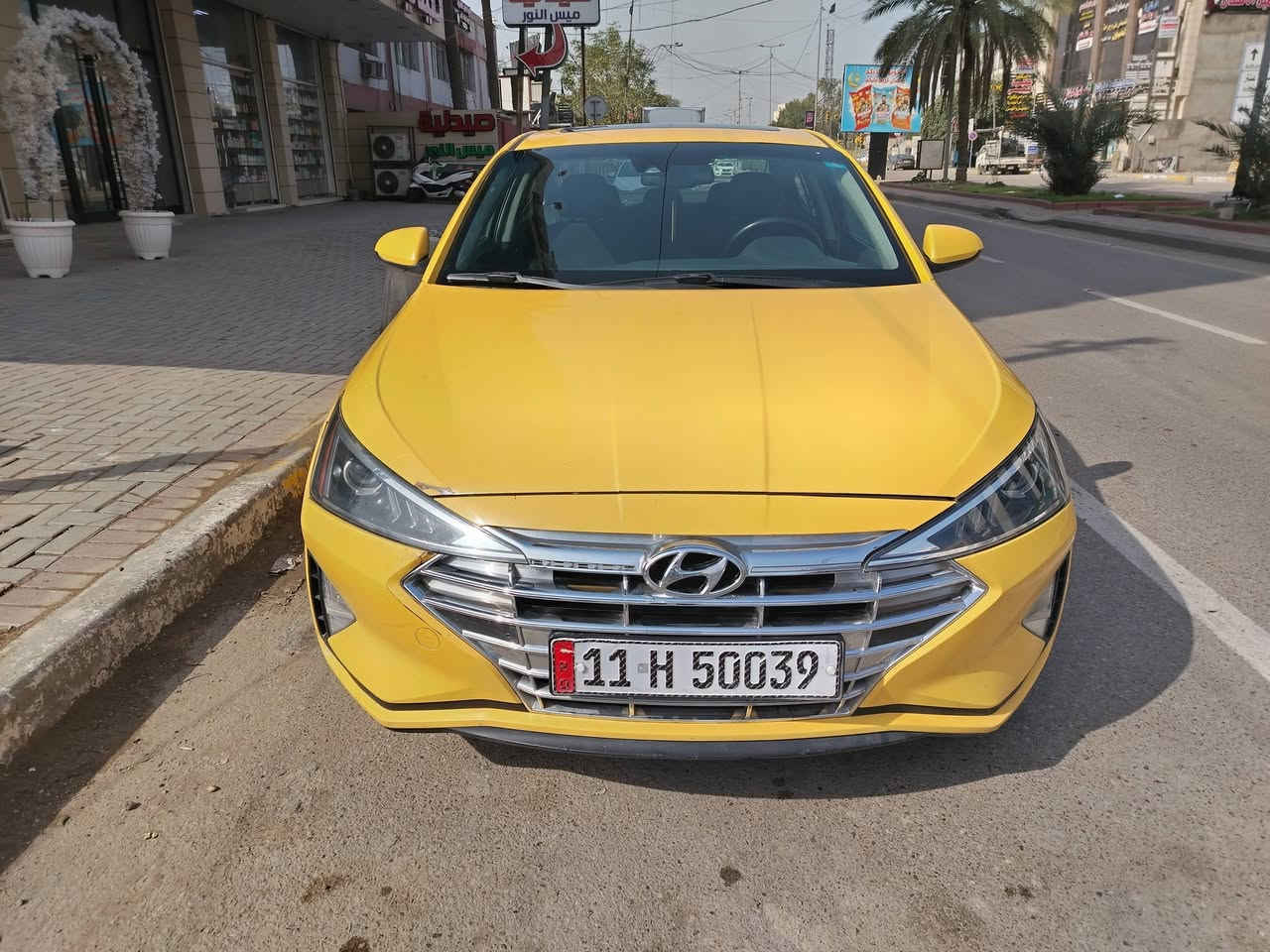 السلام عليكم النتره موديل ١٩ فول لمتد مصفره هيئه وغرامات سياره جاهزه حادث تبديل بابتين عكس السايق بدون دواخل مراوس ب ٢١ أو ٢٢ مكان السياره بغداد للاستفسار الاتصال ***********
