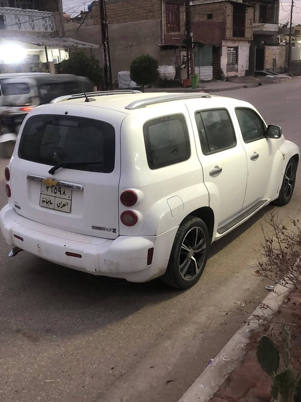 السلام عليكم شوفرليت اج اج ار 2011 للبيع اومراوس رقم سليمانيه تحويل او وكاله السياره جاهزه شاشه تخم تاير ويل جديد باتري جديد السياره بيها جاملغ امامي جهت الصدر السعر 65 وبيها مجال للشراي مكان الحسينيه الراشديه رقم ***********
