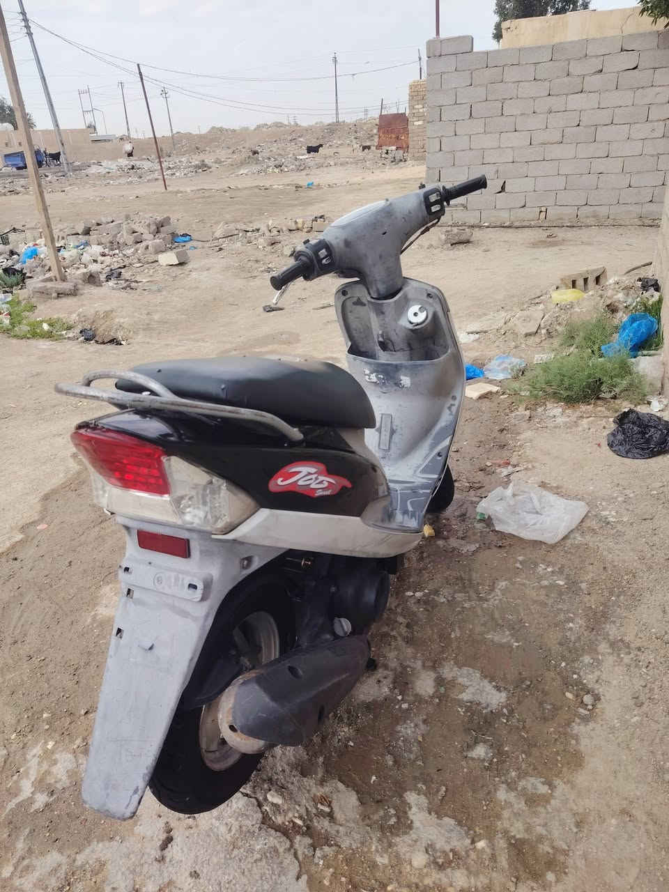 سلام عليكم للبيع دراجه ماكس منغولي بوشه 49 بلاد شرط الفحص كله شغاله سلف هندر كهربائيات شلعه تخبل مشي خير من الله كله ختم واحد السعر 650 العنوان ناصريه مركز الاستفسار ***********
