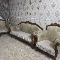 تخم خشب زان للبيع ٢٥٠وبيه مجال للاستفسار ٠٧٧٠٧١٢٨٤٣٣
