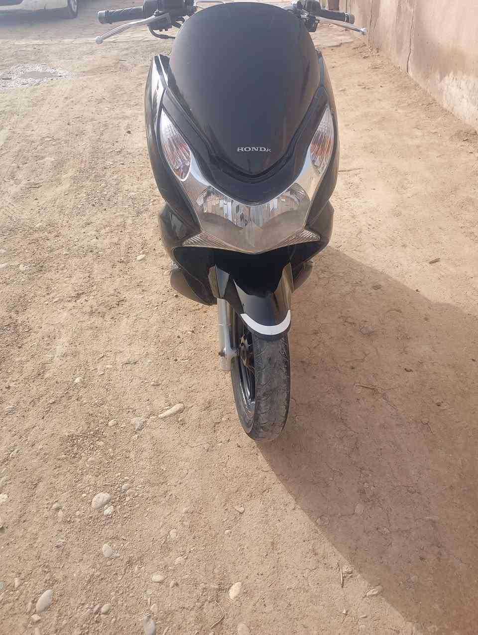 دراجه Pcx ياباني Jf جيل اول محرك ١٢٥ مجفت من شهر دراجه شغاله فول مواصفات حساس ستان دبل اشاره امامي خلفي لايت عالي ناصي هورن قفل جنطه قفل بانزين كلشي شغال بيها دراجه مرتبه
## وبسعر مناسب ٩٠٠ وبيها مجال شراي يدخل خاص او الاتصال ع رقم***********
كوت /شارع النفط
