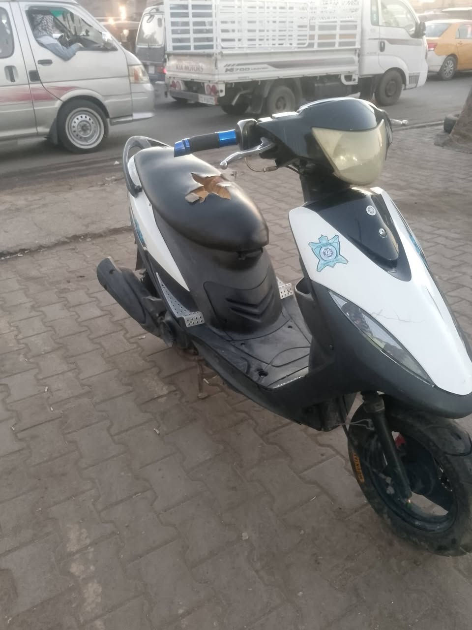 سلام عليكم شباب دراجه ماكس عدله 120 دراجه مكينه خرسه خير من الله كهربائيات شغاله كلهه كيلو متر كيج بانزين شغال كفر اصلي دراجه ملاحه السعر 550 وبي مجال للطيبين مكاني حي اور رقم ***********
