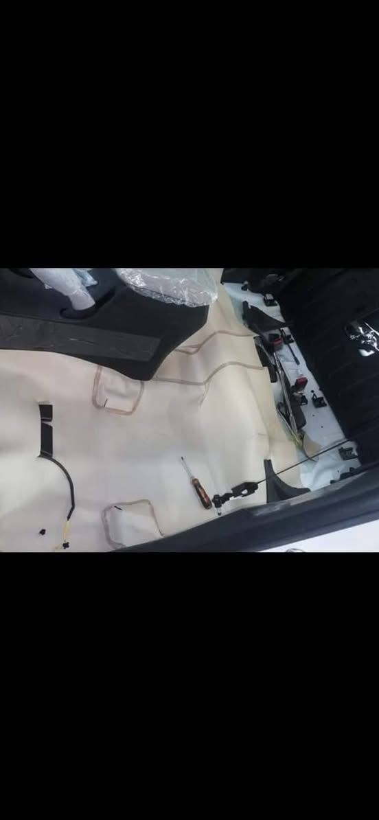 السلام عليكم عرض خاص لفتره محدوده🏃🏃 عمل ارضيه درجه اولا جلد ياباني إلى جميع سيارات ال/5راكب. (45) الف فقط وا 7راكب (75) الف ملاحظه كل سياره تجي اسوي ارضيه الها هديه حمام على الناشف  المكان بغداد الشعب قرب تقاطع عدن الرقم التواصل (***********التواصل فقط اتصال او واتساب )
