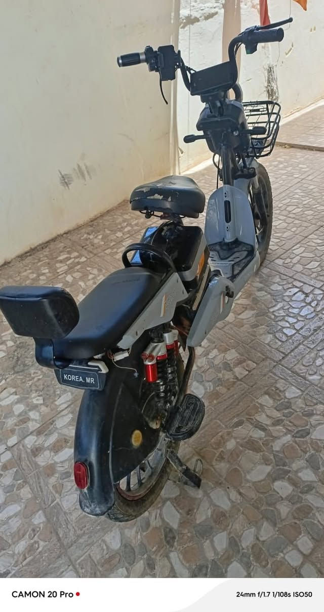 للبيع دراجه موديل 2024 كل شي مابي ناقصه بس بريك شاحنته ويه السعر 250


**إذا كنت صاحب هذا الإعلان وتريد حذفه لأي سبب، رجاءا أرسل رسالة إلى الدعم الفني**