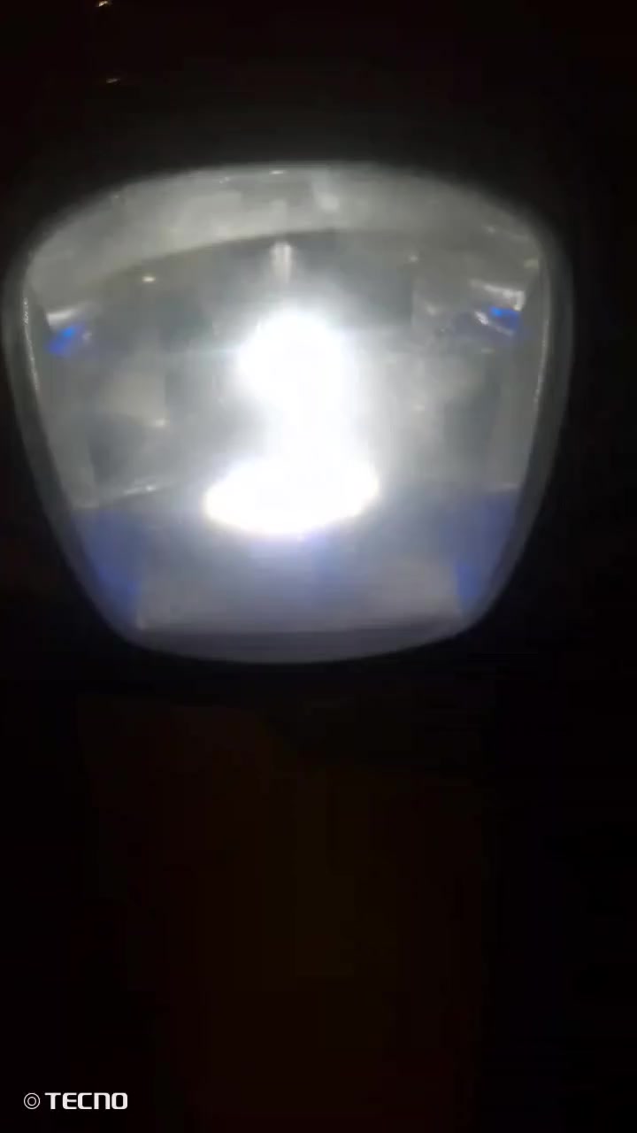 السلام عليكم ماكس بوليس للبيع دراجه نضيفه كلش نوزل نكره سلف  خاص او الرقم ***********
