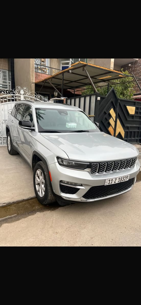 السلام عليكم تقبل الله طاعاتكم جيب لمتد 2023 قطعتين صبغ بنيد وجاملغ بدون لاشاصي ولالغد عالفحص السيارة ماشية33 5راكب محرك 6 سلندر بانزين على ايدي وبأسمي رقمهة بغداد معروفة اللمتد تجي فول تنقصهة بس الفتحة السعر285 العنوان الكرادة ساحة الواثق شارع الأطباء***********
