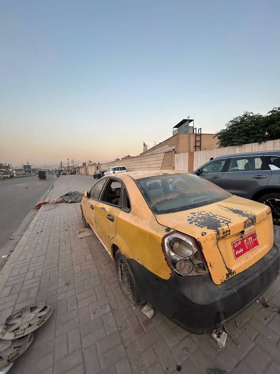 ابيع كومه حديد
***********
