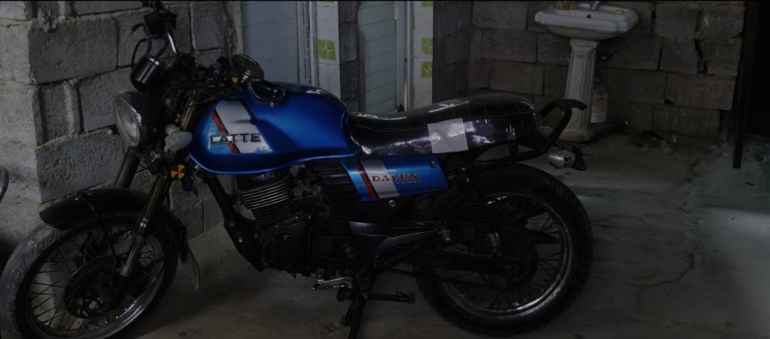 دراجه دايون لاتي مديل 22 دراجه اصولي كامله مدفعو الكمرك يعني تترقم وين ماتريدها بمحافضتك مكاني نجف دراجه تخبل محرك 200 خزانها اكبر من الخزان مال الدايون الجبلي 10 لتر مكاني نجف سعرها ب مليون و 450 وبيها مجال للشراي مستعجل اي استفسار خاص


**إذا كنت صاحب هذا الإعلان وتريد حذفه لأي سبب، رجاءا أرسل رسالة إلى الدعم الفني**