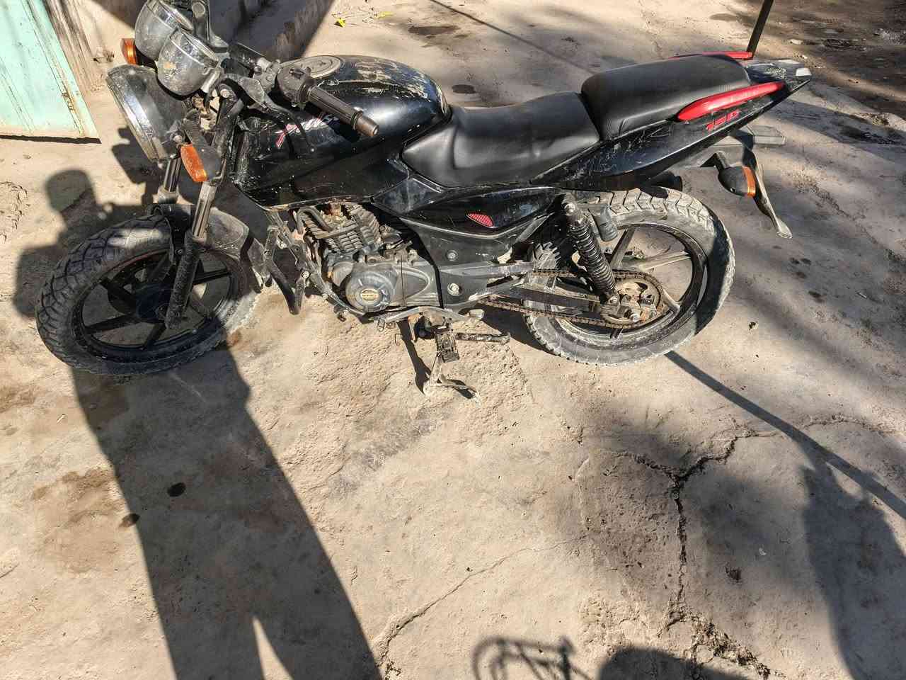 سلام عليكم دراجه بولستر كوري حجم المكينه 150Cc
مبدل رنكات فقط لاتنقيص ولا تبخير 
دراجه معدلها يخبل وناعمه كلش
نص نكره سلف سعر ٤٧٠ الف 
رقمي ***********
