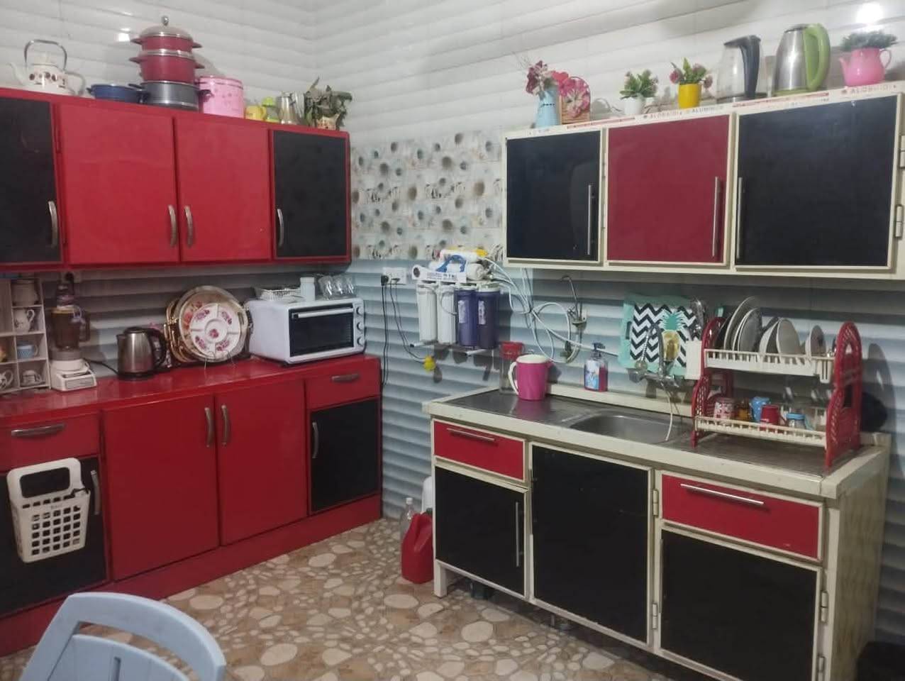 كاونتر للبيع
كاونتر  المنيوم كامل اربع قطع مع سنك و ملحقه 

للستفسار ***********
