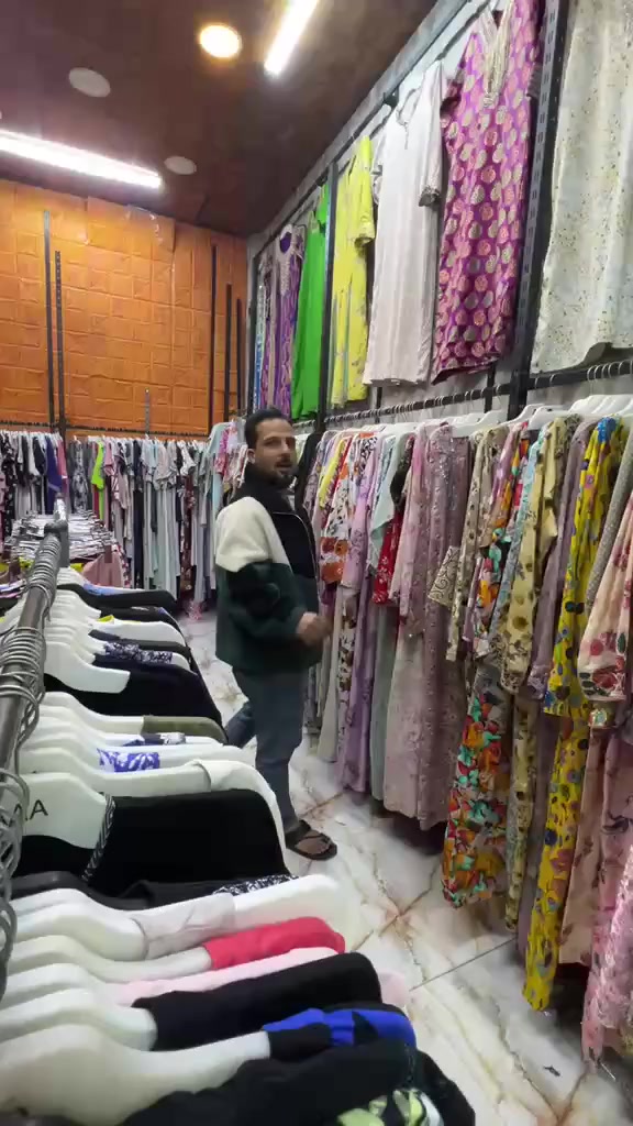 #كسر جديد💥 #اطفال💥 #بيبي ولادي بناتي🧍🧍🧍‍♀️🧍‍♀️

من[  ٥ ] أشهر+ولادي لحد[ ١٥] سنه 👬👬👬  #صيفي

التميز واناقه الأطفال لدى #بالة_سيف 💯💯💯💢
#قميص نسائي #بدي نسائي#بجامه نسائي 
#دشداشه. #شلحه  #فستان #اطفال

عنوان المحل...المحموديه خلف مصرف الرشيد الفرع مقابل ساحت بالات 

الحجز مراسله الصفحه


**إذا كنت صاحب هذا الإعلان وتريد حذفه لأي سبب، رجاءا أرسل رسالة إلى الدعم الفني**