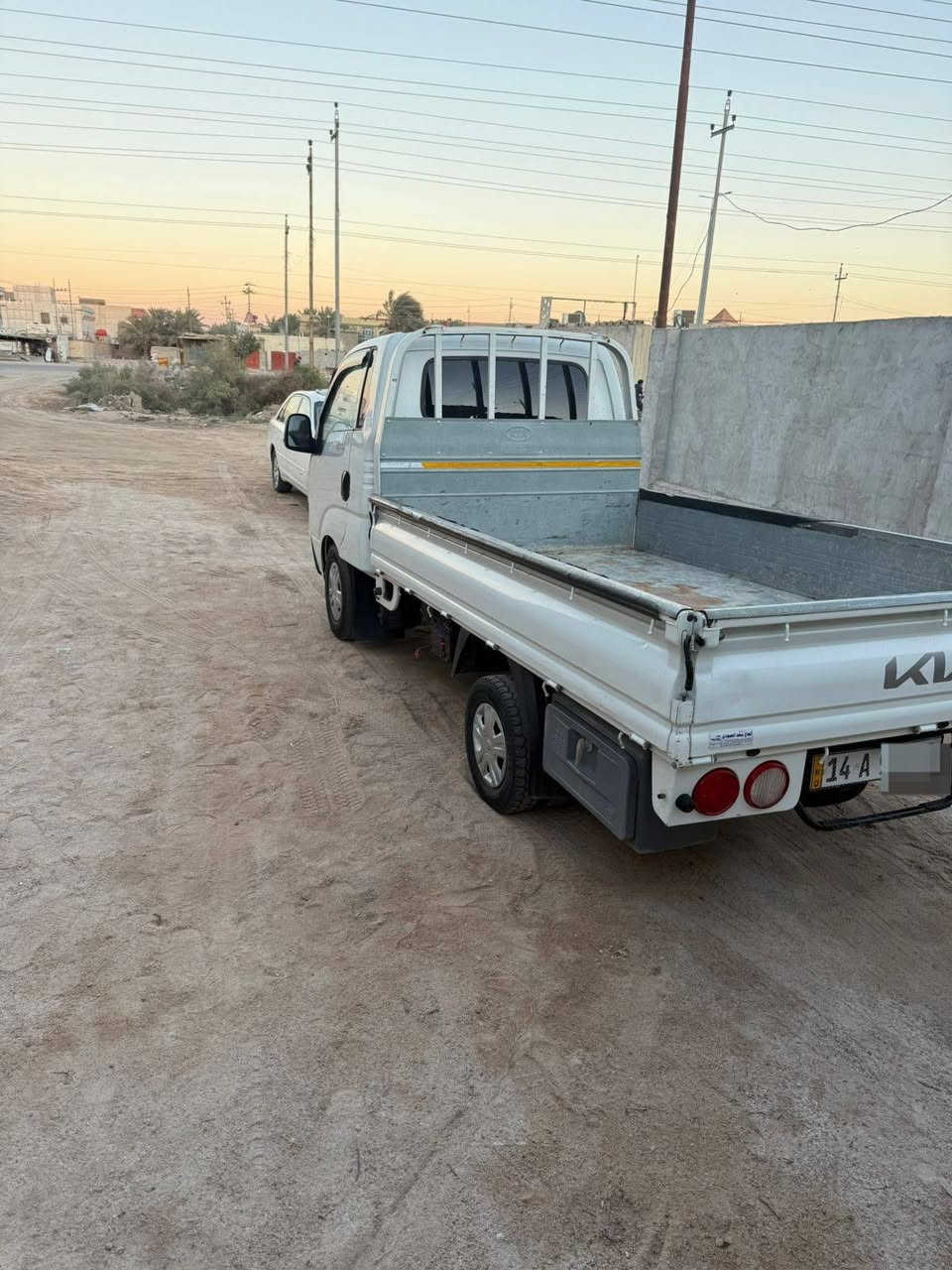 السلام عليكم KlA بنكو 2019مفتوح  فول مواصفات حساسات خلفية تحكم ستيرن كشنات كهرباء مري شفط هيتر ضباب للجامعة الخلفية ولمري تبريد تدفئة منضومة كاملة من الوكالة ماشيه ٥٥ الف السيارة نضيفة بمعنى الكلمة ما ناقصة برغي بعده زيرو 0️⃣ مكينة كير حدادية تخم تاير كفالة 
رقم بصره انكليزي بسمي تحويل ثاني يوم 
للاستفسار // *********** البصرة, العراق
