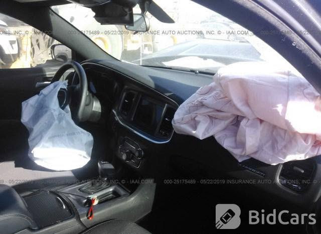 جارجر sxt 2018 اصل سيارة ما مشتغلله خط ماشية 168 الف كيلو نضيفة بية هاي الطخة وهذا حادثة وارد كندي 
ستفسار ***********
مكان ميسان
