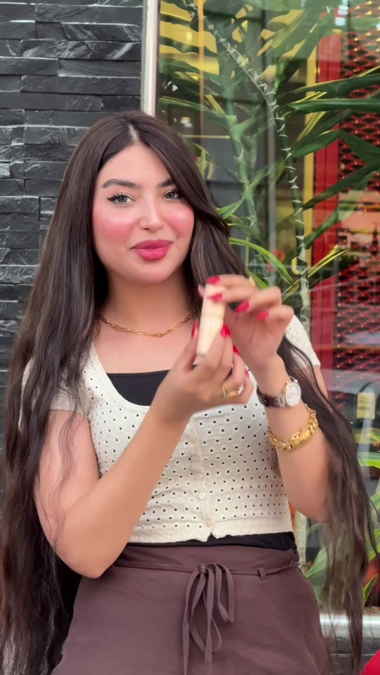 (هايلايتر) ايزادورا (IsaDora) خياراً مثالياً للحصول على لمعان طبيعي وندي. تتميز بتركيبة كريمية خفيفة الوزن وسهلة الدمج تبرز ملامح الوجه. الستيك العملي، وهو غني بالمرطبات ومناسب لجميع أنواع البش


**إذا كنت صاحب هذا الإعلان وتريد حذفه لأي سبب، رجاءا أرسل رسالة إلى الدعم الفني**