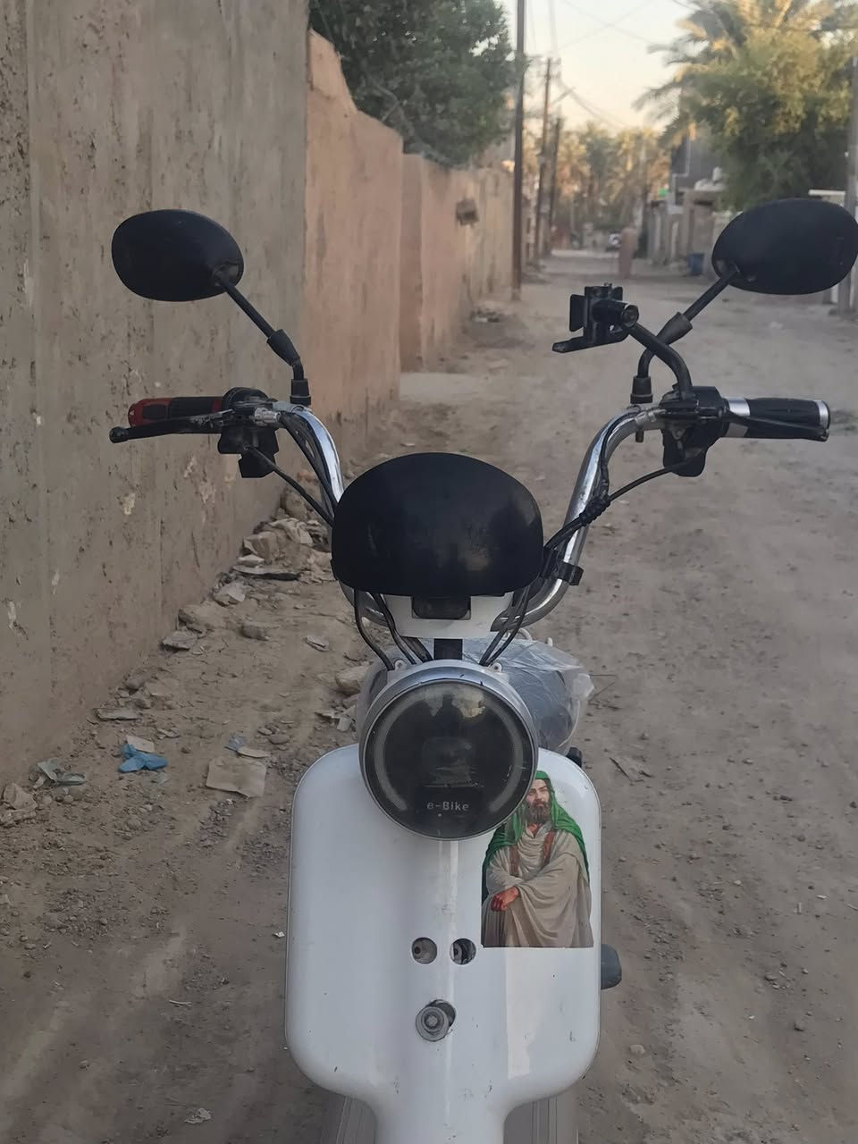 السلام عليكم ورحمة وبركاته دراجه شحن للبيع السعر 225وبيه مجال المكان ابو غريب ***********
