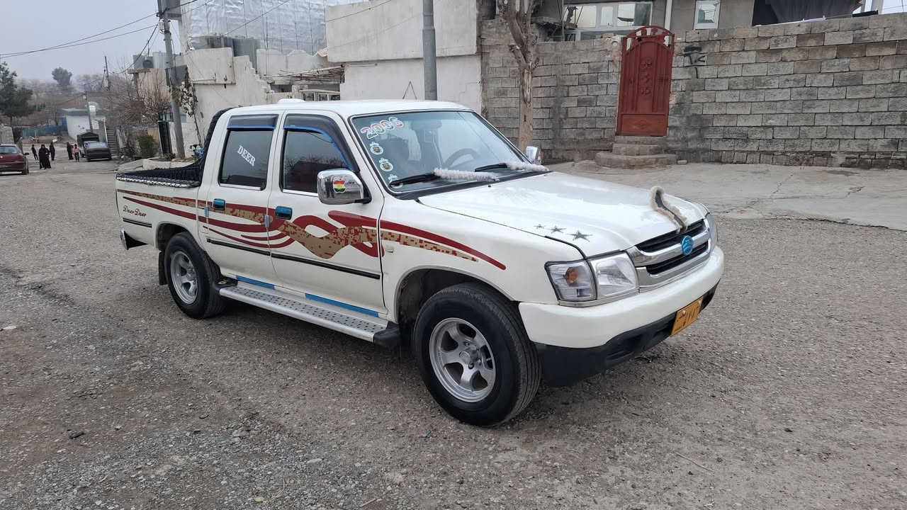 سڵاو هاوڕێیان 
پیکاب دێر ،، 
مۆدێل 2006 ،،،
کۆدی ئاسایشی و مەنەفێستی ئەسڵی لەگەڵە 
مەکینە بەخاخ ئەمڕۆ پێنج ڕۆژە مەکینەیەکی لۆکی بۆ بەستراوە ،، 
گێڕ ، مەکینە ، تەقە و ڕەقە کارەبایی  بەشەرتی 100 فیتەر ،،، بە دوای مەسرەفە مەگەڕێ  هەزار دینار مەسروفی نییە دەعامی بۆ دەعامی بەشەرتی فیتەر ،،،،
نــــــــرخ ( 41 ) گەڵا مەجالێ برایانە 
*********** ....***********
