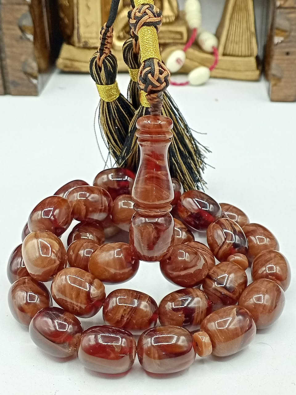 ..لعشاق القطع المختلفة والمميزة.

..قطعة من السندلوس لون مميز جداً كالكسي.

..جراخة يدوية بالكامل شغل اسطة نظافة تامة 

.. بوزن..80 ..قياس الخرزة..16..ب 13..ملم.

..المهتم يتفضل خاص ويدلل .


**إذا كنت صاحب هذا الإعلان وتريد حذفه لأي سبب، رجاءا أرسل رسالة إلى الدعم الفني**