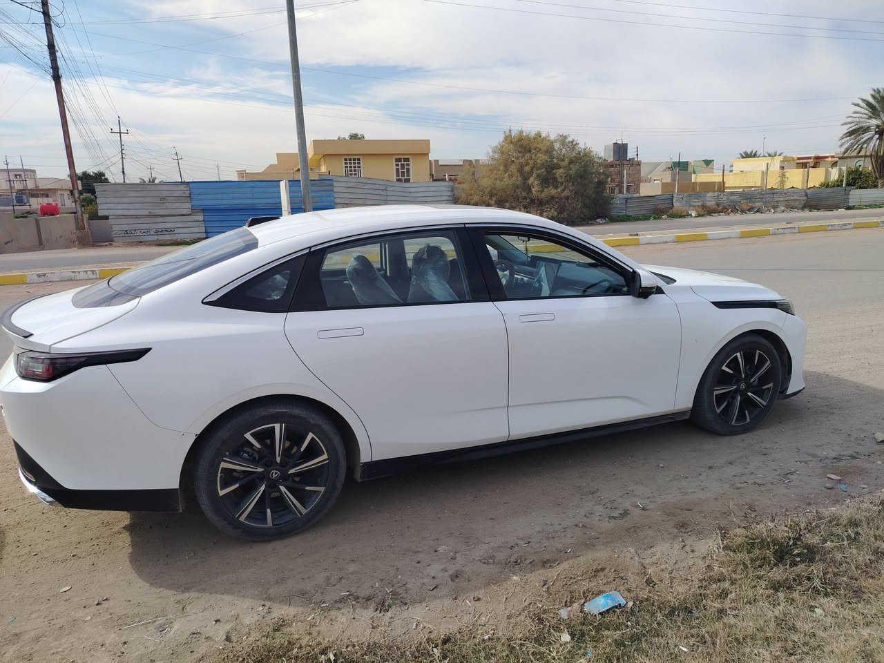 السلام عليكم للبيع
شانجان ايدو بلس 2025 

بعدها داخل الضمان 

للمعلومة السيارة اعلى فئة limited

اصدار محدود 

طبعا تجي رادار  

وقيادة شبه ذاتية 

كامرات 360 

مانع اصطدام 

كاملة مكملة من كل النواحي 

مكانها الرمادي الأنبار 

السيارة مواصفات كلش حلوة سابقة جيلها 

جديدة استخدام قليل جدا شخصي 

ماشية 3700k + 

السيارة تقريبا زيرو

سعر 150ورقة 

مطلوبة للشركة ٧ شهر تحول 

للتفاصيل للشراي فقط واتساب ***********
