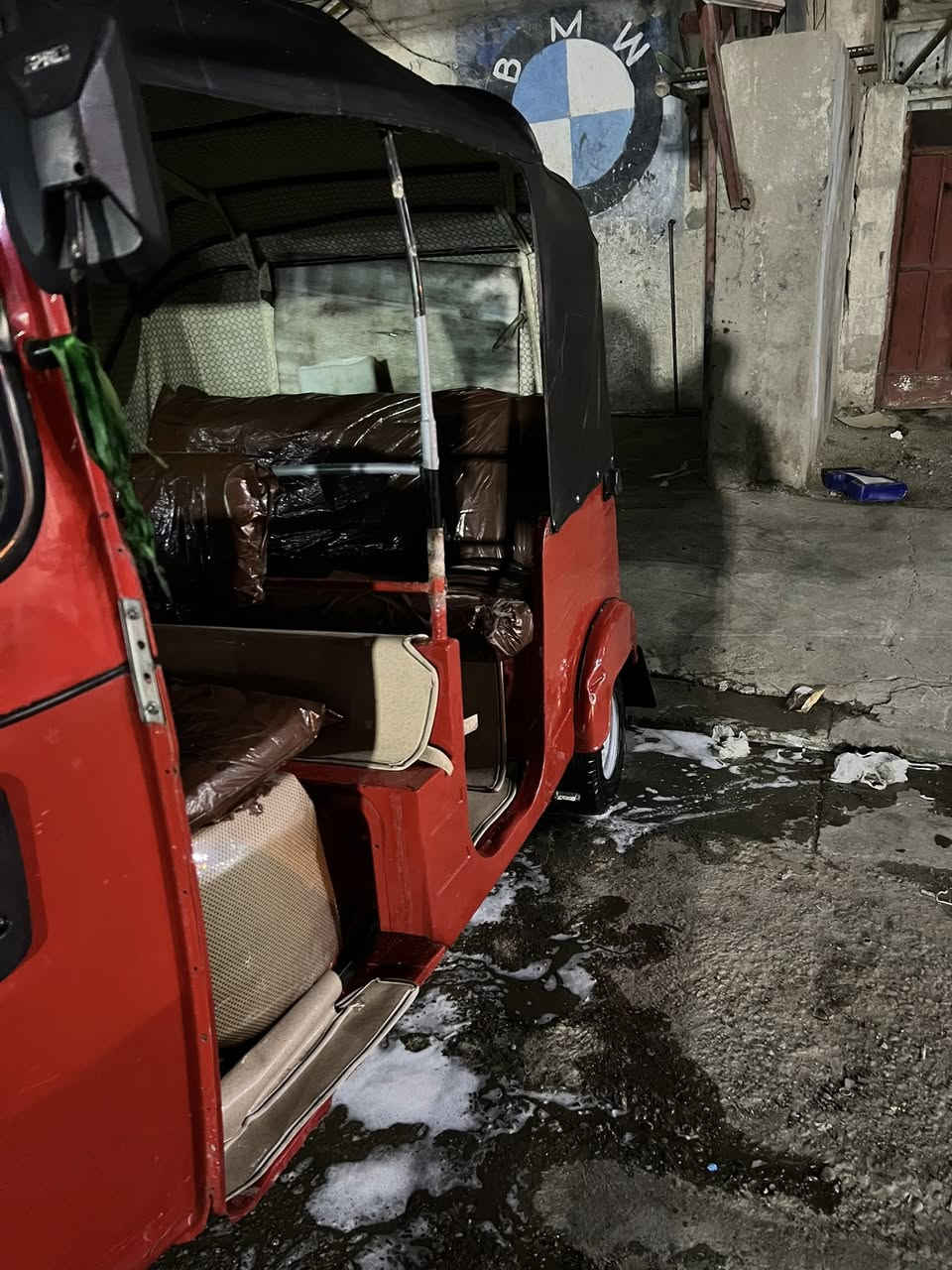 السلام عليكم تكتك موديل 19 شهر ال 5مضلع رقم وسنويه تحويل ثاني يوم معمره فقط دوس والباقي كفاله الشراي يتصل ***********
