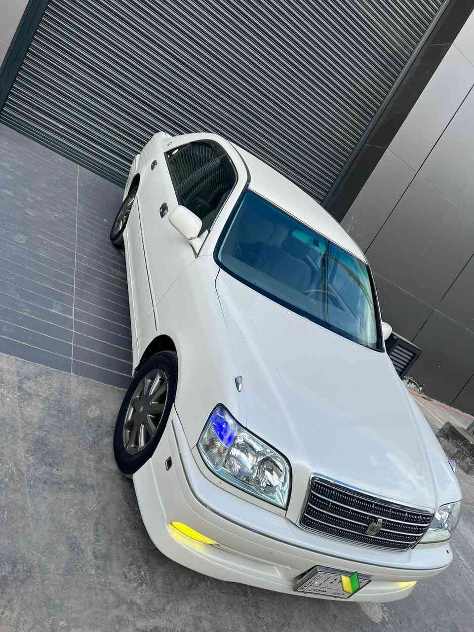 كراون ملكه 2002اصل مدفوع كمرك وضريبه قرصها واصل
مكفوله منعدا كفربل يابان جاملغ الخلفي فقط 

دكمتين شاصي 71 كرستال

تحوير نجف فوك وجوه دشبول مثنى العيساوي 

تبريد ثلج ❄️ 

كير مكينه حداديه علشرط 

تخم تاير 

سياره جاهزه من كلشي 

السعر ٩٥$

التفاصيل اكثر اتصل ⬇️

***********📞
