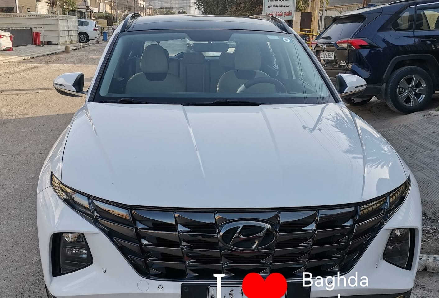 توسان خليجي فول مواصفات البانوراما 
هونداي توسان 2024  باسمي السنوية رقم بغداد بيضاء اللون بعدها على ضمان شركة الأولى تبديل دهن كله بالشركة نظيفة جدا  ماشية ٢٨  الف فقط، مكفولة عدا رصعتين جدا صغار 

المواصفات :

 فتحة بانوراما

بصمة ابواب وتشغيل 

تشغيل عن بعد 

محرك ٢٠٠٠ دوش

مري شفط 

نظام ترحيب عن بعد 

شاحن واير ليس

مخارج طاقة اوكس يو اس بي 
 

اضاءة زنون وعدسات

اضاءة عند الاستدارة

ليدات امامية خلفية 

تبريد ممتاز قطعتين 

دشبول ايباد كبير عرض خرائط ويوتيوب بنفس الشاشة

بردات بلادية 

شاشة ابل كار بلي الكبيره 

مقاعد الامامية كهرباء 

كاشف عطلات 

تحكم ستيرن

داخل جلد اصلي ودوشمة اصلية

حساسات امام وخلف

كاميرا تعديل مسار

3 انظمة قياده

حساسات اضاءة عند الاقتراب

مانع تزحلق وانحدارت  

مكانها بغداد  الاعلام  السعر ٢٣٨ وبيها مجال قليل 
*********** أو ***********
